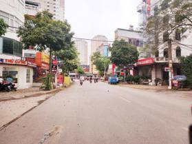 BÁN NHÀ LK KHU ĐẤU GIÁ YÊN XÁ. 250M2 - 5 TẦNG. MT 12M.