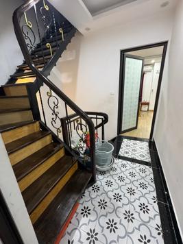 Bán Nhà Nguyễn Đình Hoàn. Cầu Giấy. DT 64m2. MT 4.5m. 3 Tầng. Giá 10.9 Tỷ