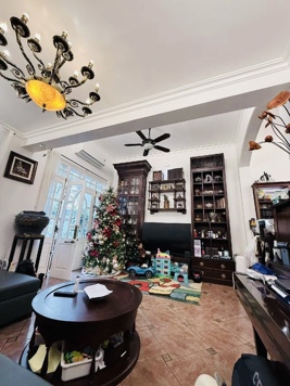 ĐẶNG THAI MAI-NHÀ VƯỜN RỘNG RÃI-MẶT TIỀN BỀ THẾ 6.6M-4 CHỖ NẰM TRONG SÂN-30M RA MẶT PHỐ CHỈ 31.8 TỶ