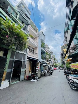 NHÀ ĐẸP Q3 5T BTCT DTSD 140M 11 TỶ9 NGUYỄN THIỆN THUẬT