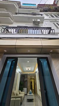 Bán nhà Hoàng Văn Thái - thang máy - 2 mặt thoáng - 37m2 - hơn 10 tỷ - sổ hoa hậu