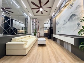 Bán nhà Kim Giang, Hoàng Mai, gần phố, full nội thất, 32m2, 8.6 tỷ(CTL)