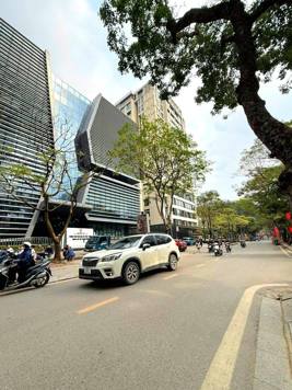 BÁN TÒA NHÀ VĂN PHÒNG MẶT PHỐ ĐÔI CẤN. 1724M2 - 21 TẦNG. 5 THANG MÁY.