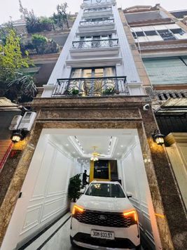 NHÀ PHÂN LÔ HOÀNG QUỐC VIỆT, 55M x 6T, THANG MÁY, Ô TÔ TRÁNH, KD – 26,8 TỶ