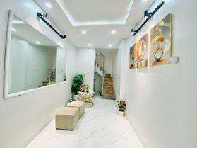 NHÀ MỚI KÍNH KONG – LÕI ĐỐNG ĐA – NGÕ KHƯƠNG THƯỢNG THÔNG TỨ TUNG