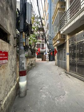 BÁN NHÀ ĐỊNH CÔNG, NGÕ 3M THOÁNG, 20M RA Ô TÔ,DT 45M2, GIÁ 12 TỶ