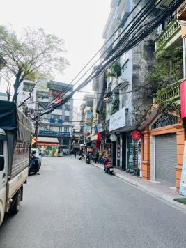 Bán nhà Khương Hạ - ô tô đỗ cổng - 4 ngủ - 38m2 - hơn 9 tỷ - nhiều tiện ích