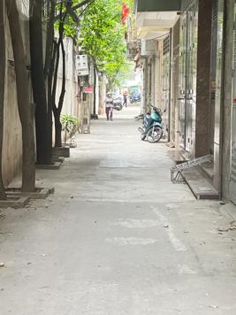 Bán Nhà Khuất Duy Tiến. Thanh Xuân. Ô Tô. DT 50m2. MT 4.2m. 4 Tầng. Giá 17.4 Tỷ.