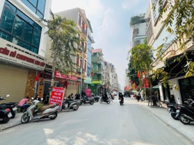 BÁN TÒA NHÀ MẶT PHỐ NGUYỄN NGỌC NẠI. 180M2 - 9 TẦNG. THANG MÁY.