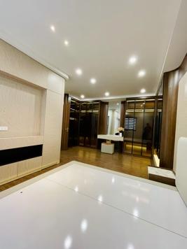 Bán Nhà Giải Phóng. Hoàng Mai. Thang Máy. Lô Góc. Ô Tô. DT 73m2. MT 6.2m. Giá 20.7 Tỷ