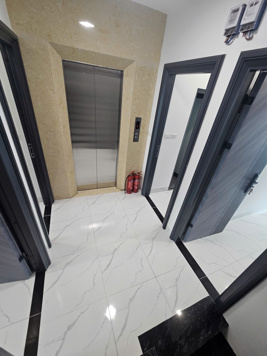 Bán nhà dòng tiền mới cứng, 7 tầng 24 phòng, dòng tiền 130 tr/ 1 tháng, vị trí siêu đẹp