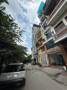 BÁN NHÀ ĐƯỜNG PHAN ĐÌNH GIÓT. THANH XUÂN. 7 TẦNG. THANG MÁY. GARA Ô TÔ.