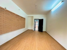 Bán nhà Phùng Chí Kiên,60m2, 5 tầng, ngõ phân lô, oto tránh, kinh doanh, 18 tỷ hơn