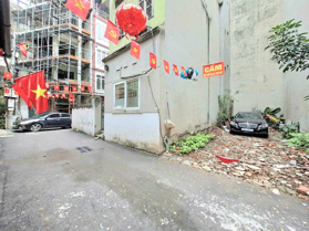 Bán Đất Ô tô vào, ngõ thông gần phố, 46m2, mt 4.2m, nhỉnh 14 tỷ Lạc Long Quân, Cầu Giấy