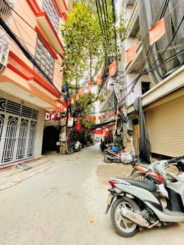 Cực hiếm - oto tránh - dân xây - DT rộng - 50m giá 12.2 tỷ - Tây Hồ