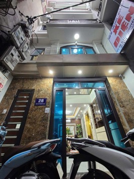 Bán nhà riêng phố Nguyễn Cao, HBT 50m2 x 6 Tầng - Thang Máy