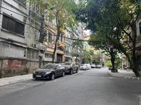 Bán nhà riêng 40m2 tại 318 Đê La Thành, Đống Đa 11 tỷ