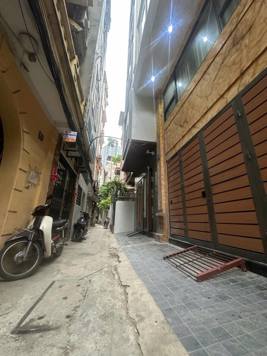 BÁN TÒA NHÀ CHDV ĐƯỜNG THỊNH QUANG. 8 TẦNG. THANG MÁY. 12 CĂN HỘ CHO THUÊ.