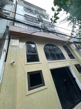 BÁN TÒA NHÀ CHDV ĐƯỜNG KHƯƠNG TRUNG. THANH XUÂN. 95M2 - 7 TẦNG. THANG MÁY. 18 PHÒNG KHÉP KÍN.