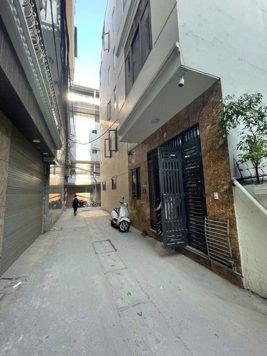 BÁN NHÀ ĐƯỜNG HOÀNG ĐẠO THÀNH. THANH XUÂN. 6 TẦNG. THANG MÁY.