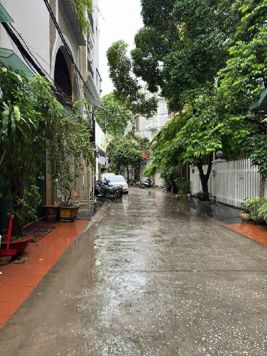 ĐỘI CẤN – TÒA APARTMENT 9T – Ô TÔ TRÁNH – KHAI THÁC NGAY. 40 TỶ