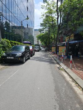 Siêu phẩm Hoàng Quốc Việt, phân lô, 2 mặt ngõ, ngõ thông oto , kinh doanh