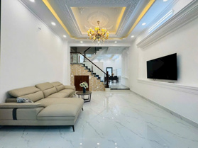 Cần bán nhà phố khu Anh Tuấn Huỳnh Tấn Phát, Nhà Bè, Dt 5 x16m, 3 lầu, ST. Giá 7,95 tỷ