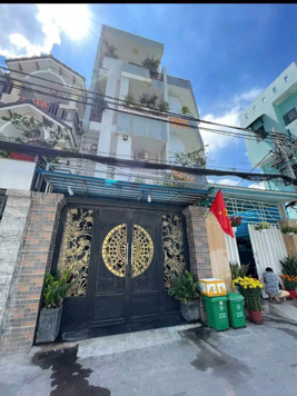 Bán nhà mặt tiền hẻm 6m Huỳnh Tấn Phát, Q7, DT 4x15,5m, 3 lầu. Giá 9,2 tỷ