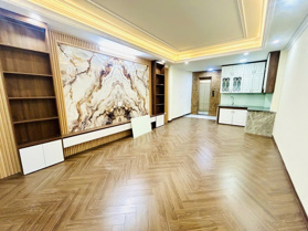 🌷 MẶT NGÕ THÔNG - GARA Ô TÔ - THANG MÁY - FULL CÔNG NĂNG - GẦN TRƯỜNG HỌC. LH: 0942020357.