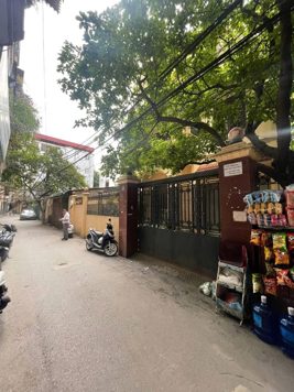 BÁN NHÀ ĐƯỜNG VÕ CHÍ CÔNG. 210M2 - 4 TẦNG. MT 12M. GARA Ô TÔ.