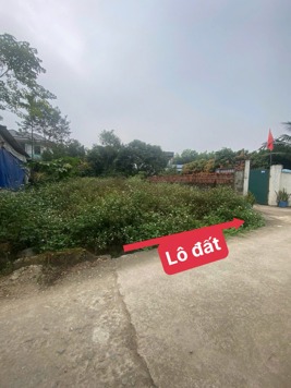 BÁN GẤP LÔ ĐẤT ĐẸP TẠI YÊN SƠN- SÁT KCN TAM DƯƠNG DT107.7m MT5,12m đường ô tô sẵn sổ 970tr