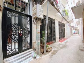 BÁN TÒA NHÀ CHDV ĐƯỜNG TRƯƠNG ĐỊNH. 68M2 XÂY 7 TẦNG. THANG MÁY. 18 PHÒNG KHÉP KÍN.