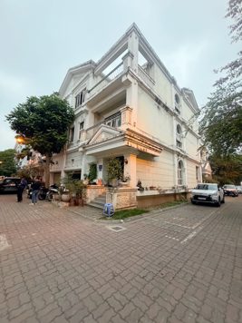 BÁN BIỆT THỰ HYUNDAI ĐƯỜNG TÔ HIỆU HÀ ĐÔNG. 189M2 - 4 TẦNG. MT 10M.