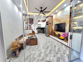 HIẾM-NHÀ HAI BÀ TRƯNG DÂN XÂY 3PN, 2 THOÁNG, VF3 TẬN CỬA, MẶT TIỀN 4,2M|DT33M2_9,9TỶ