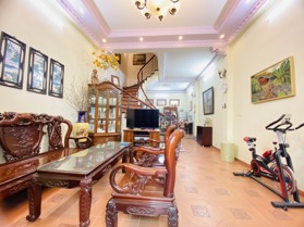 Hiếm! 20 tỷ, bán nhà Lạc Long Quân, Xuân La, Tây Hồ - 80m² - 5 tầng - Phân lô - Ô tô - 2 m