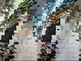 BÁN NHÀ ĐƯỜNG NGUYỄN KHANG. CẦU GIẤY. 90M2 - 6 TẦNG. THANG MÁY.