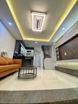 SIÊU HIẾM- BÁN NHÀ DƯỚI 7 TỶ- THỤY KHUÊ- TÂY HỒ- LÔ GÓC 2 THOÁNG- CÁCH 1 NHÀ RA Ô TÔ TRÁNH