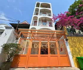 BÁN TÒA CHDV MẶT TIỀN TRẦN VĂN SẮC – THẢO ĐIỀN, Q.2 | DT: 98m² - 18 CHDV.