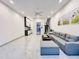  Nhà mới - 6 tầng thang máy - full nội thất - TT Ba Đình - ngõ thông - gần oto - 11.7 tỷ 