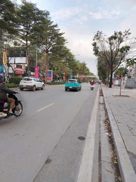 Bán nhà35m2, xây6T Nguyễn Khánh Toàn,11.X tỷ,oto lùi cửa, chủ làm ăn phát đạt lên biệt thự ở