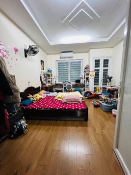 Bán nhà Xuân Đỉnh, 35m2, 5 tầng, dân xây, 3 bước ra phố 8 tỷ hơn