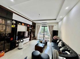 🔥 NHÀ CẦU BƯƠU 6 TẦNG MỚI - ÔTÔ 7 CHỖ VÀO NHÀ – 100M RA MẶT ĐƯỜNG CONTENO PHÓNG🔥