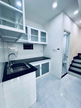 Hẻm kinh doanh Lê Văn Duyệt giáp Quận 1- Bán nhà sẵn kết cấu 2 tầng - DT 5.2x11m - 2pn2wc. Gía 7tỷ4