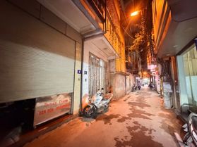 Bán nhà Mỹ Đình, 35m2, 5 tầng, ngay phố, ngõ thông, oto tránh 40m