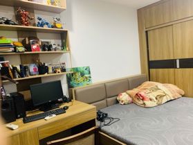 Nhà Cầu Giấy, 50m2, 4 tầng, dân xây, oto tránh 10m 15 tỷ hơn