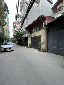 Bán Nhà Thái Hà. Đống Đa. Ô Tô. DT 206m2. MT 9m. 3 Tầng. Giá 57,5 Tỷ.