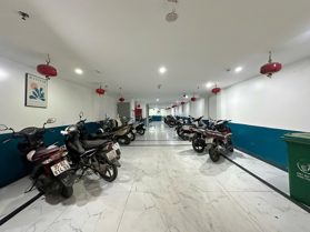 BÁN TÒA NHÀ CHDV ĐƯỜNG NGUYỄN NGỌC VŨ. 160M2 - 7 TẦNG. THANG MÁY. 35 CĂN HỘ.