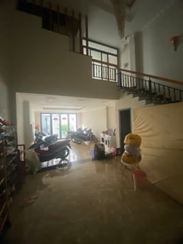 Nhà đẹp - giá tốt ở ngay, đường 8m Hoàng Hoa Thám (4,6x12m) - 5 tầng cứng cáp, xe hơi đỗ trong nhà.