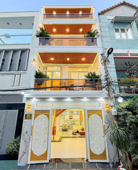 Bán nhà hẻm xe hơi đường Gò Ô Môi, Phú Thuận, Q7, DT 5 x12m. 3 lầu, ST. Giá 10,6 tỷ.