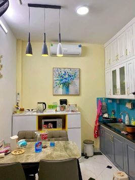 Bán nhà Cổ Nhuế, 35m2, 5 tầng, 3PN, trung tâm, oto gần 7 tỷ nhỉnh